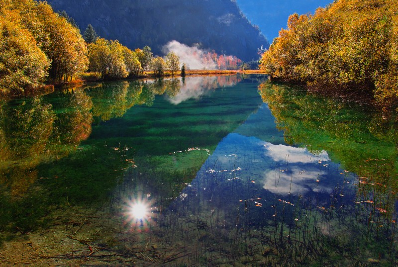 Brunnsee in Herbstfarben