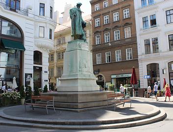 Gutenbergdenkmal am Lugeck in Wien 1.,