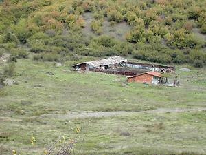Viehpferch und Hirtenhütte im Černaticabergland südlich Plovdiv