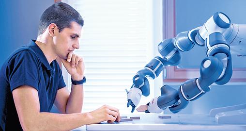 Interaktion von Mensch und Roboterarm