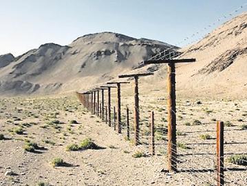 Der Pamir Highway in Tadschikistan führt entlang der alten Seidenstraße