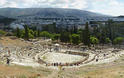Das Theater im Athener Dionysos-Heiligtum war Schauplatz des Tragödien- und Komödien-Wettstreits.