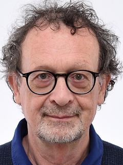 Werner Wintersteiner ist Gründer und ehemaliger Leiter des Zentrums für Friedensforschung und Friedenspädagogik der Alpen-Adria-Universität Klagenfurt. Buchtipp: 'Die Welt neu denken lernen' (transcript, open access, 2021).