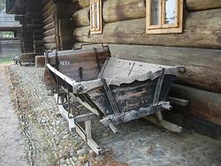 Schleifen: Pferdeschlitten im Bukovina Village Museum (Foto: Cezar Suceveanu, Creative Commons)