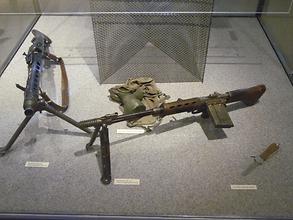 MG 42