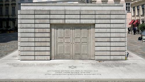 Das Mahnmal auf dem Judenplatz