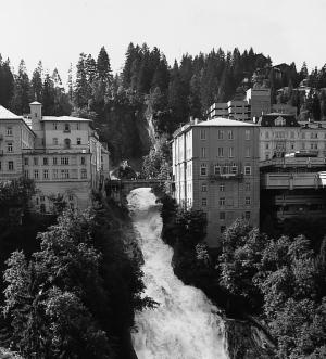 Bad Gastein mit Wasserfall