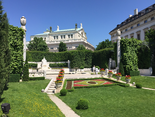 Elisabeth-Denkmal im Volksgarten Wien