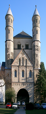 St. Pantaleon - Foto: Wikipedia