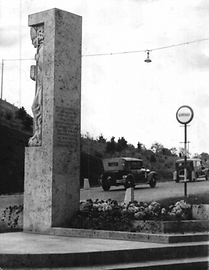 St. Engelbert-Denkmal, errichtet 1934,aus Anlass des Spatenstiches, entfernt 1938, © Foto ONB