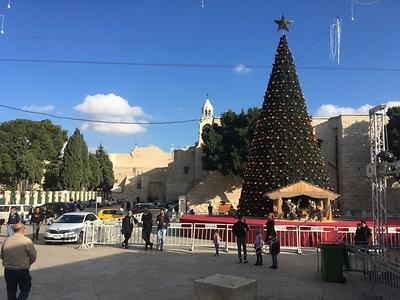 Alpenländische Weihnacht vor der Geburtskirche in Bethlehem © kurt hengl