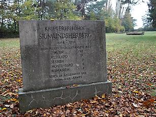 Gedenkstein am Friedhof