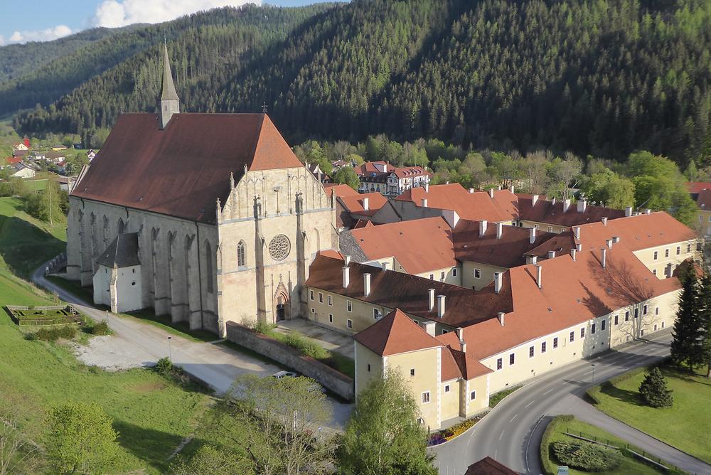 Die Gesamtanlage vom Kalvarienberg aus, Foto: H. Maurer, Mai 2016