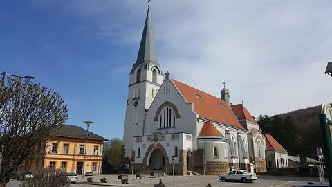 Dreifaltigkeits-Pfarrkirche im Jugendstil