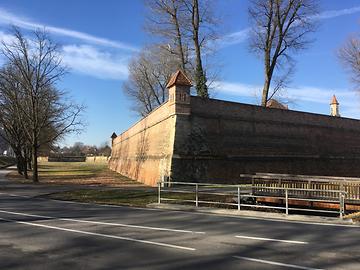 Kapuzinerbastei mit Kurtine zur Vorstadtbastei