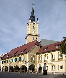 Rathaus mit Kirche