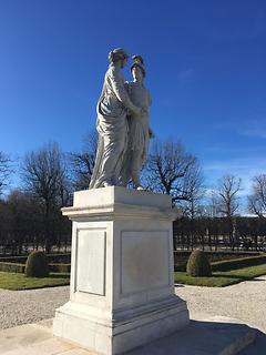 Alexander der Große mit seiner Mutter Olympias