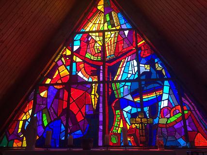 Altarfenster der Trinitaet_ Alfred Wickenburg