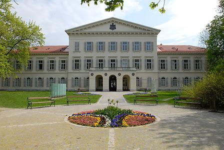 Haus für Musik und Musiktheater (MUMUTH)