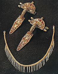 Untersiebenbrunn: Schmuck einer germanischen Fürstin, 5. Jh. (Kunsthistorisches Museum, Wien)., © Copyright Kunsthistorisches Museum Wien, für AEIOU.