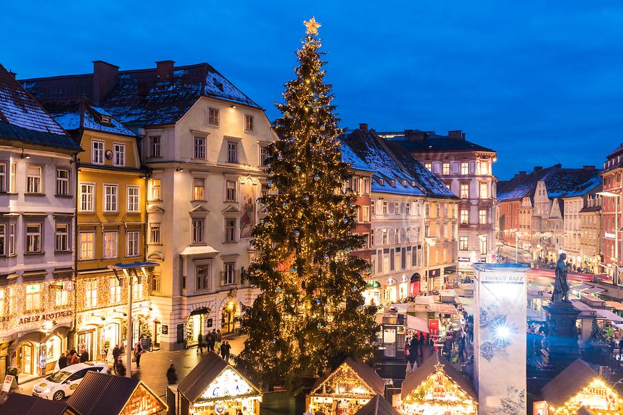 Christkindlmarkt am Hauptplatz in Graz