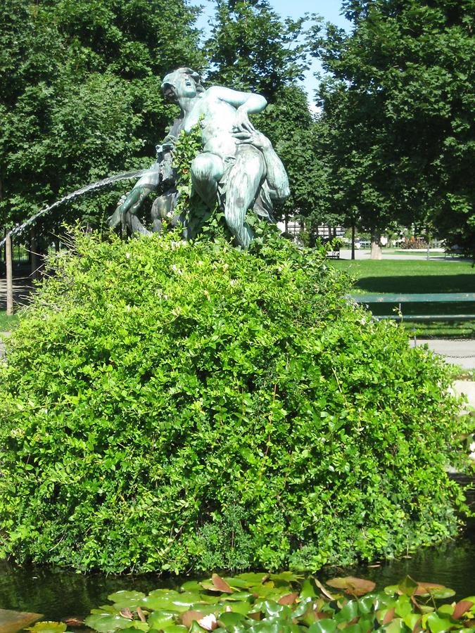 Triton- und Nymphenbrunnen