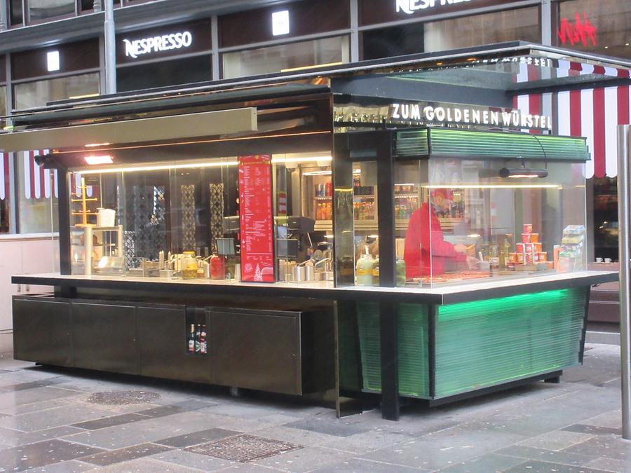 Wiener Würstelstand 'Zum goldenen Würstel' Wiener Würstelstand 'Zum goldenen Würstel'