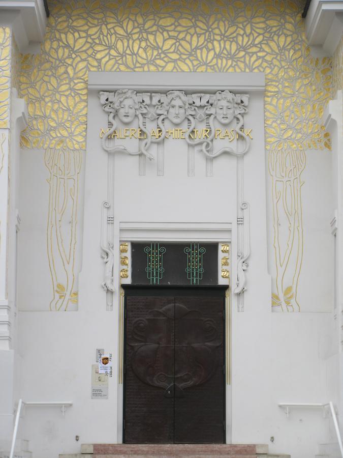 Secession, Eingangstür von Georg Klimt 1898