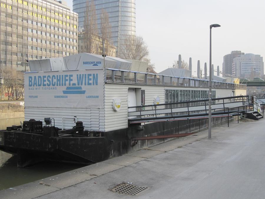 Badeschiff