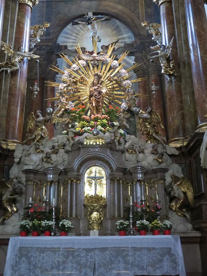 Altar mit Statue 'Maria mit der Axt' 1505 Altar mit Statue 'Maria mit der Axt' 1505