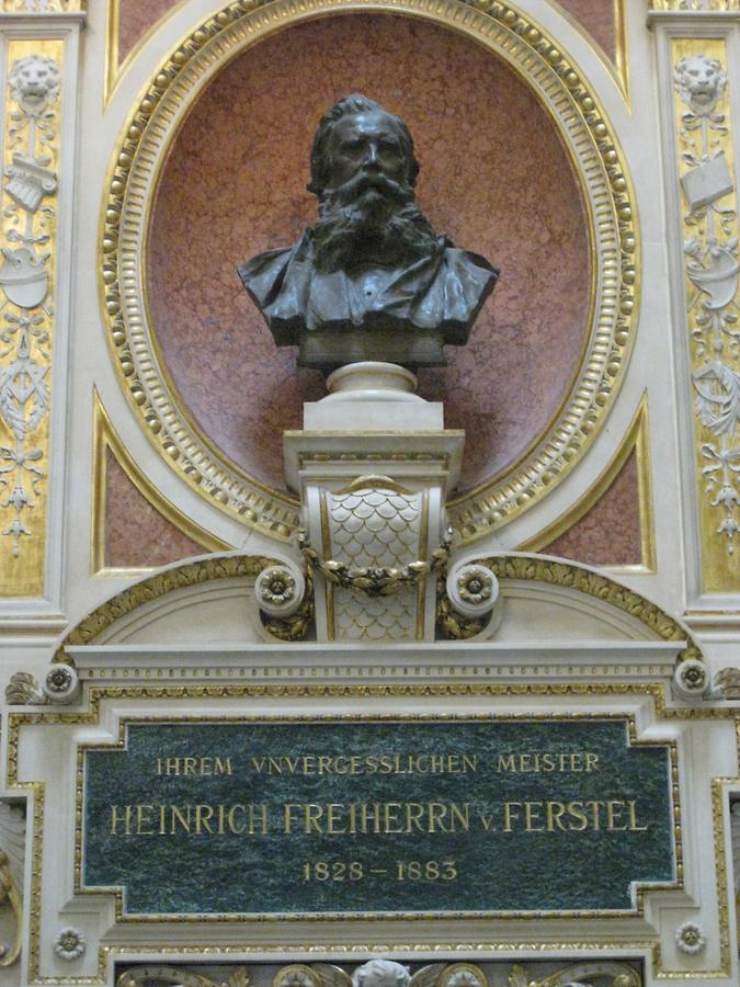 Heinrich Fhr von Ferstel Gedenkbüste