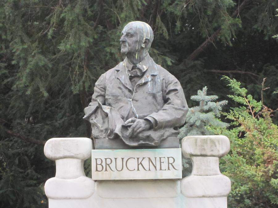 Bruckner Denkmal