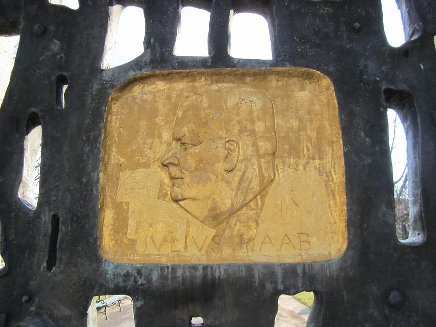 Julius Raab Denkmal
