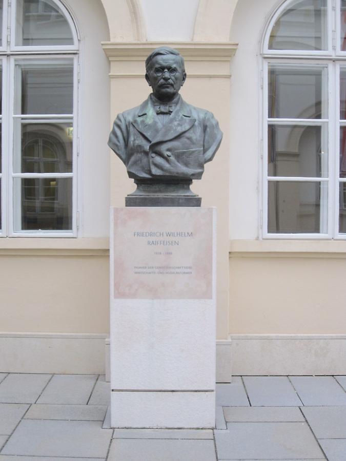 F. W. Raiffeisen Denkmal