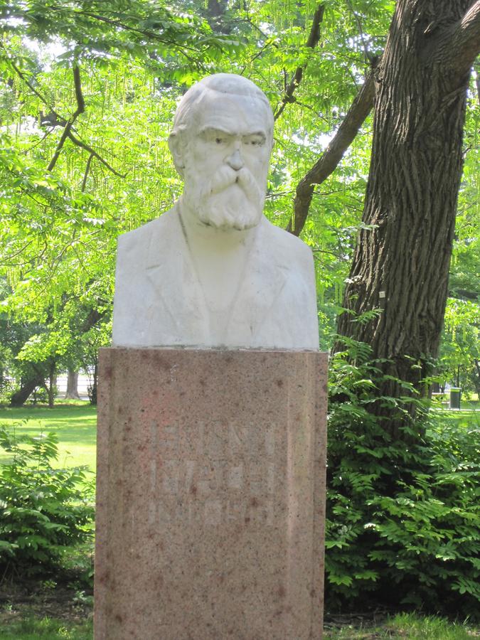 Ernst Mach Denkmal
