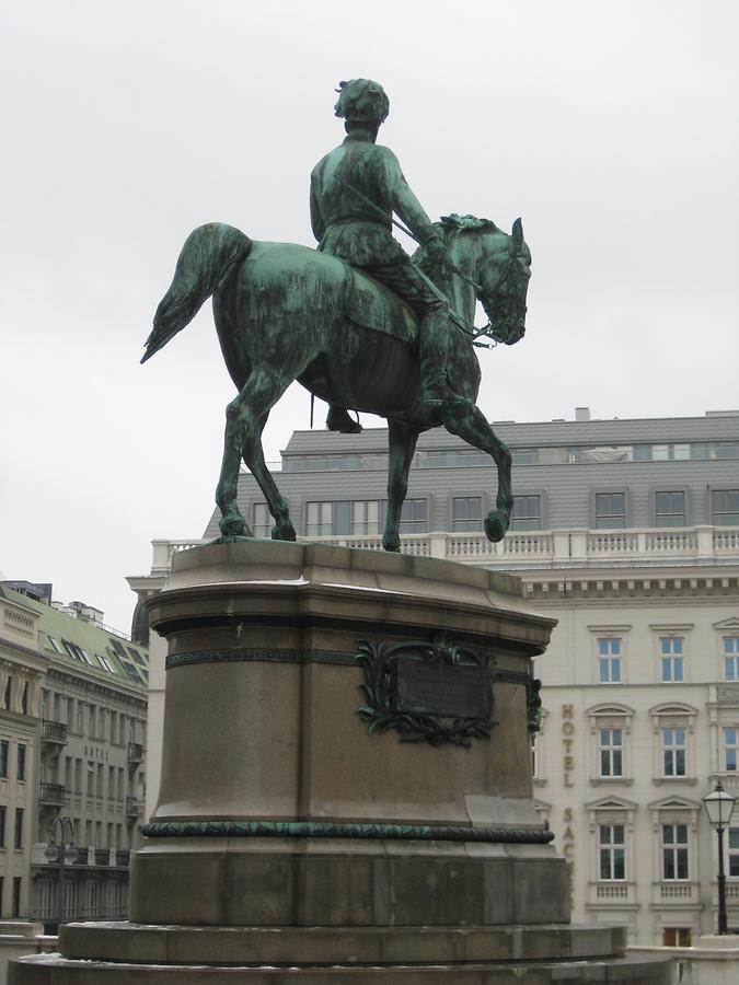 Erzherzog Albrecht Denkmal von Caspar von Zumbusch 1899