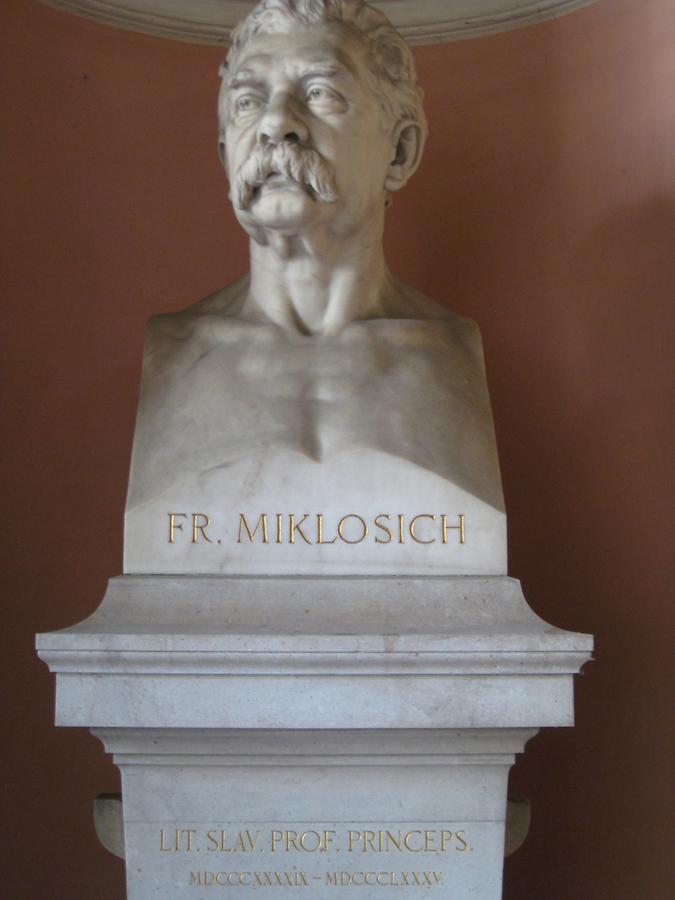 Franz Miklosich Gedenkbüste