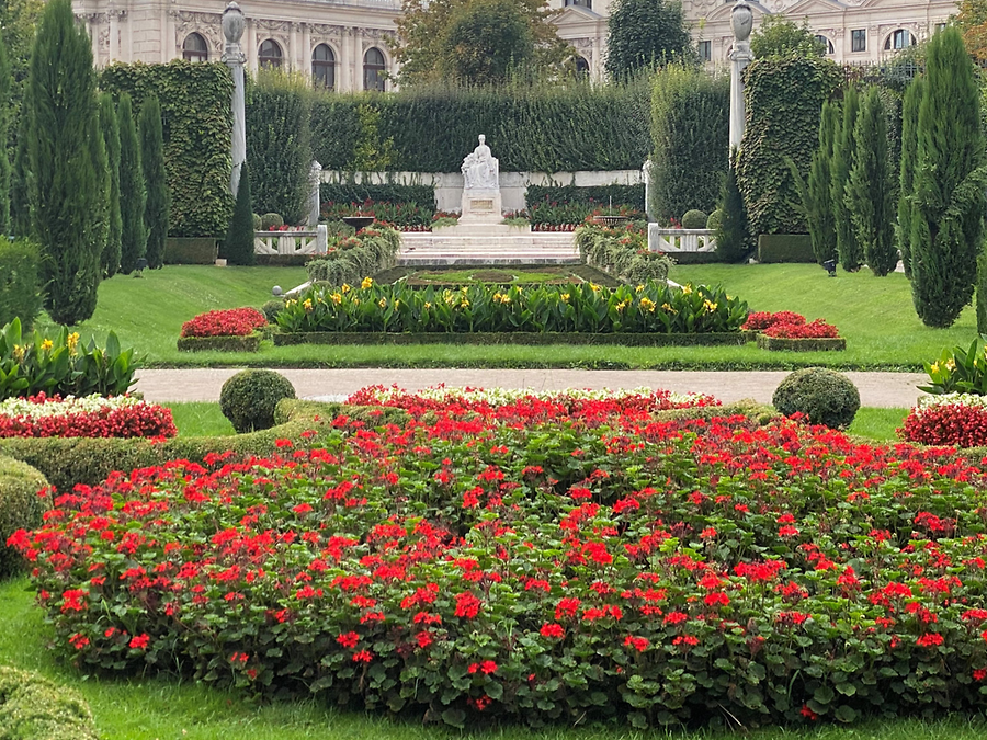 Kaiserin Elisabeth Denkmal Volksgarten