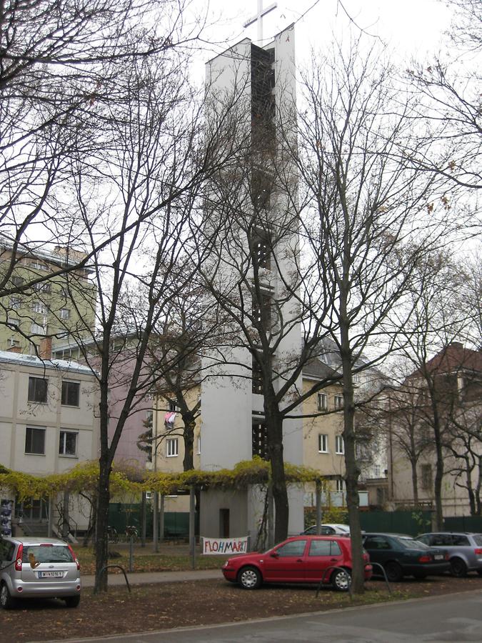 Glockenturm der Pfarrkirche Am Schüttel 'Zum Heiligen Erlöser'