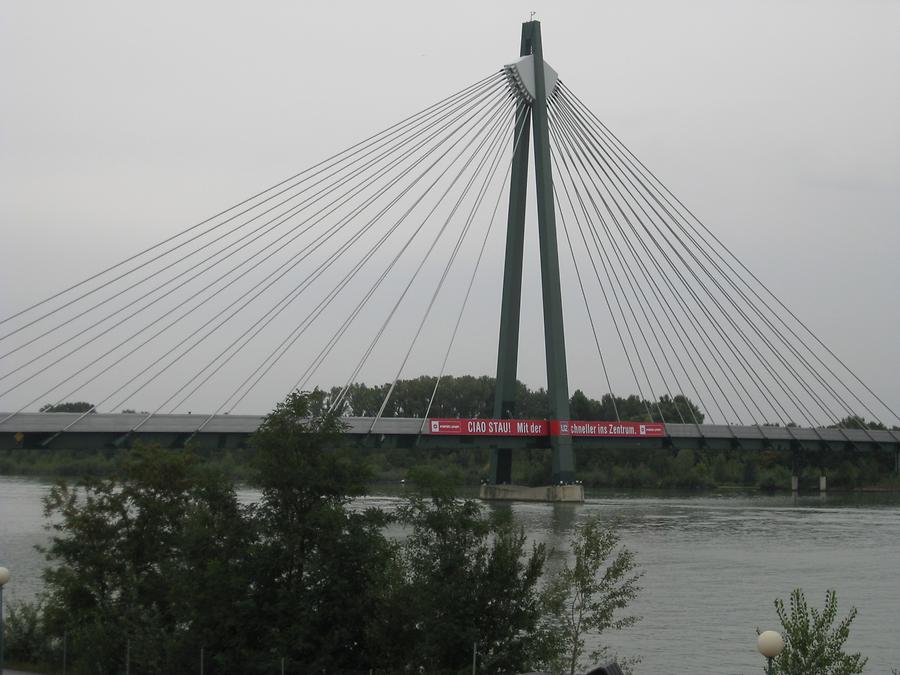 Donaustadtbrücke