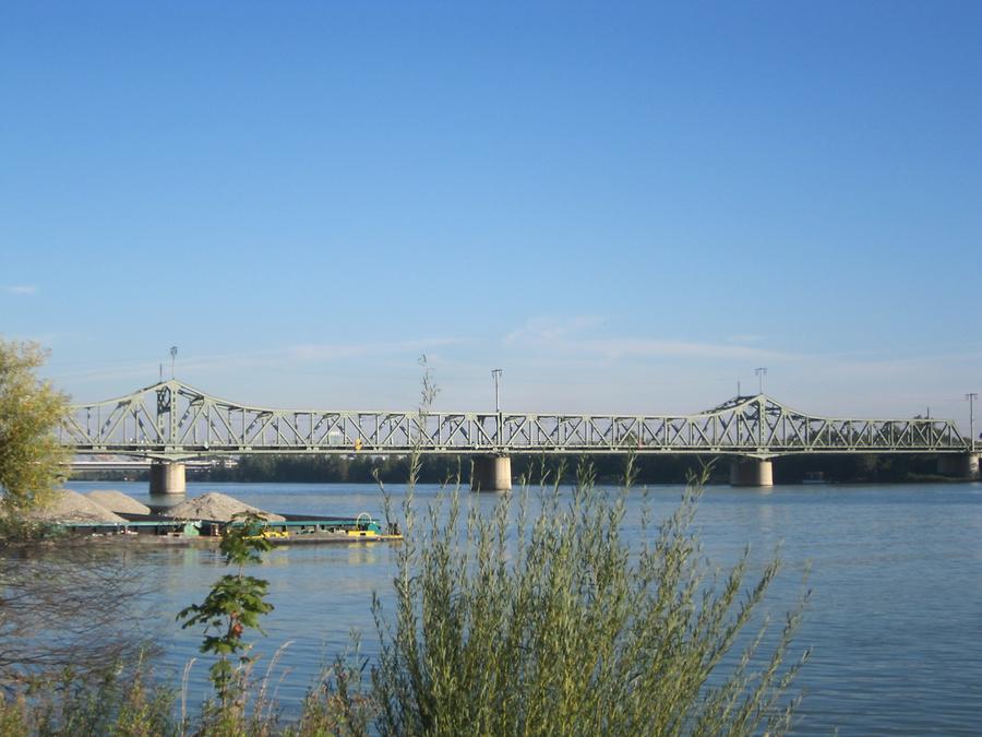 Ostbahnbrücke über die Donau