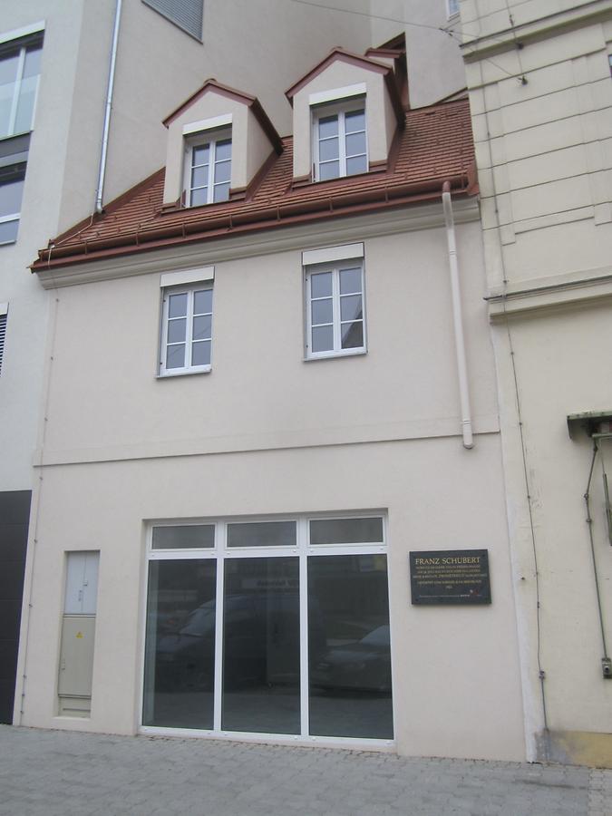 Schubertturm mit Schubert-Gedenktafel