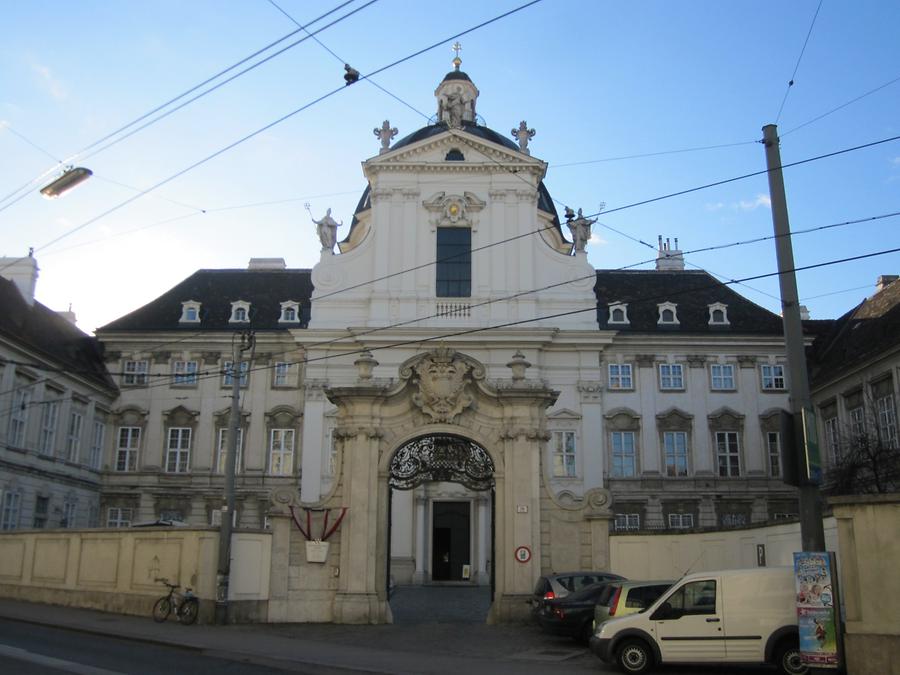 Saleserianerinnenkloster und -kirche 'Mariä Heimsuchung'