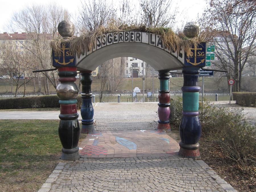 Hundertwasser-Schiffsanlegestation