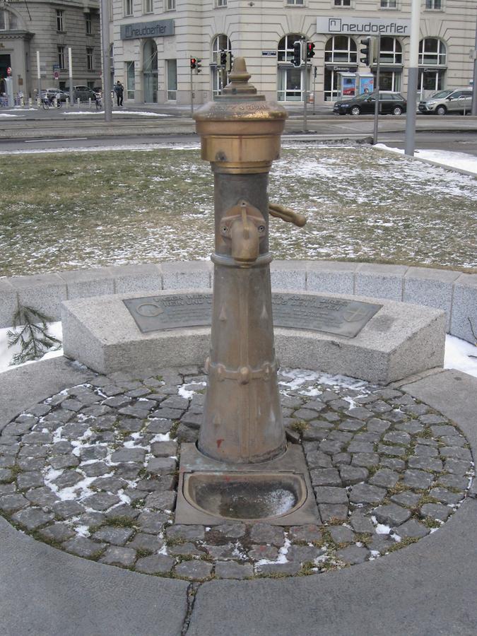 'Goldener Brunnen'