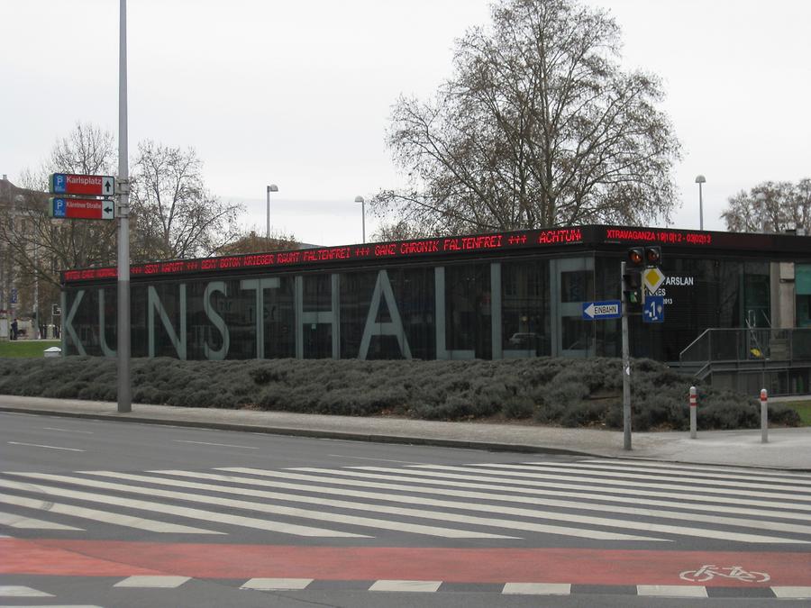 Kunsthalle public space Karlsplatz