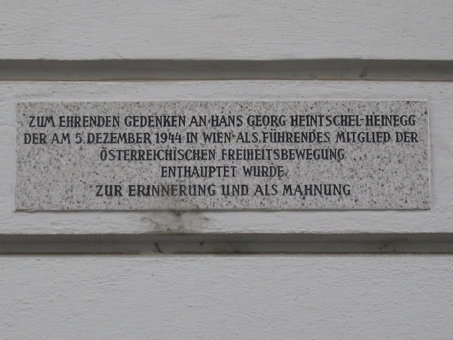 Hans Georg Heintschel-Heinegg Gedenktafel