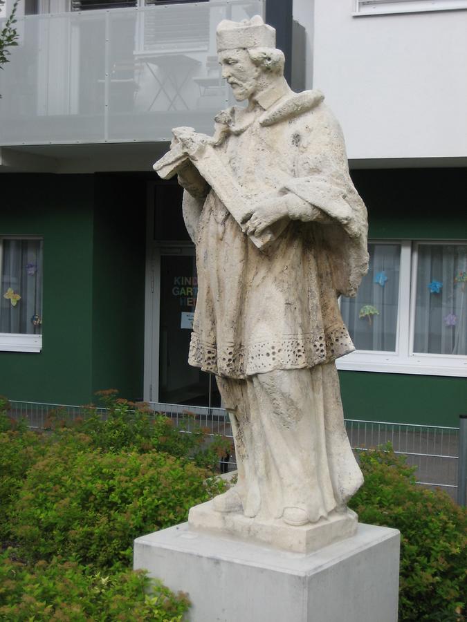 Hl. Johannes Nepomuk-Statue