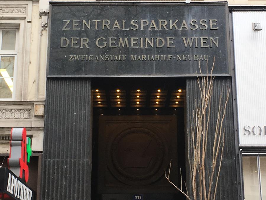 ehem. Portal der Zentralsparkasse der Gemeinde Wien