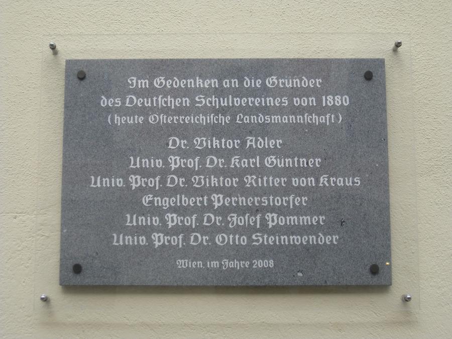 Erinnerungstafel an die Gründer des Deutschen Schulvereines von 1880